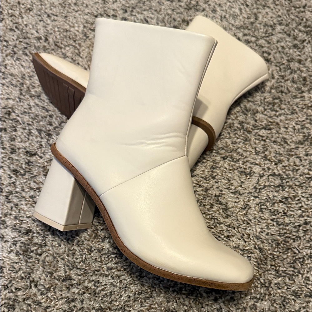 Time and Tru Cream Heeled Boots